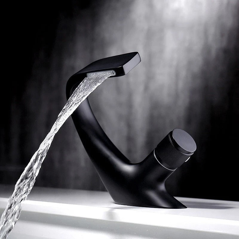 Basin Faucet Artistic Curve High-quality Tap Brass Hot and Cold